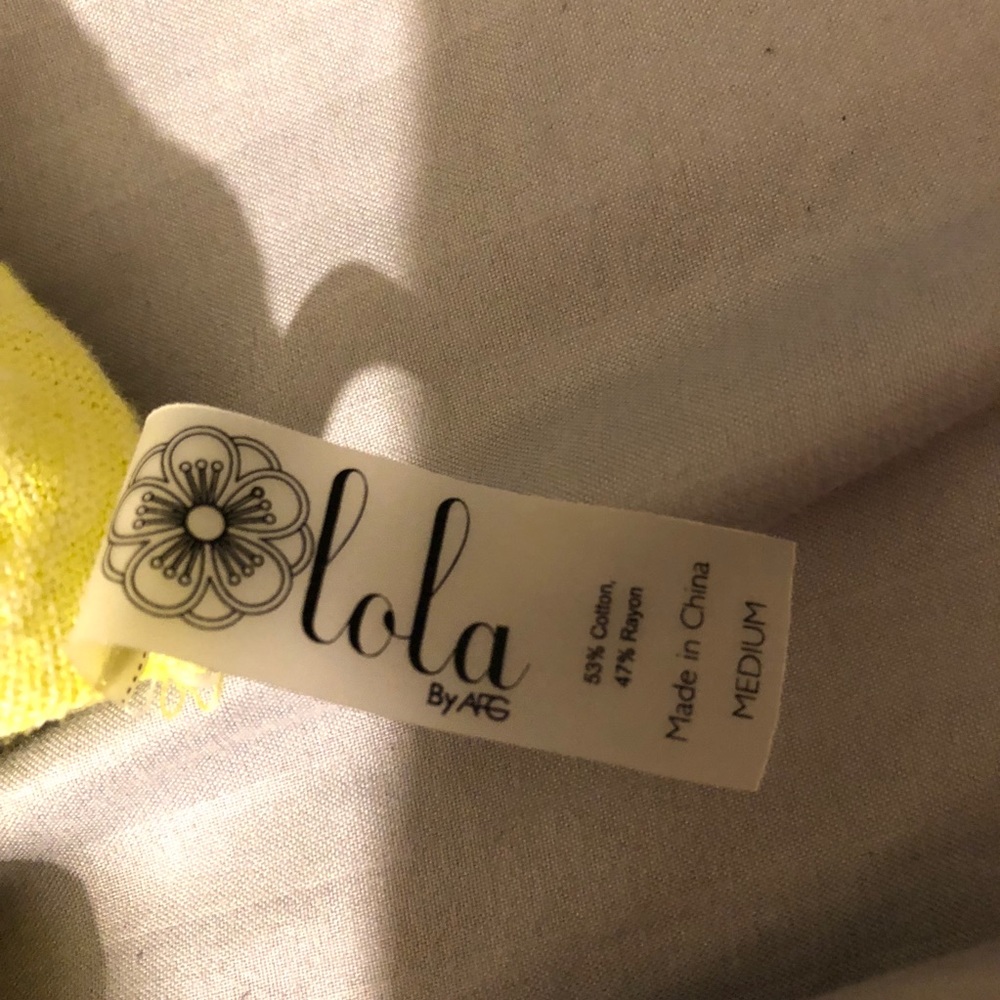 yellow tunic - Picture 3 of 3